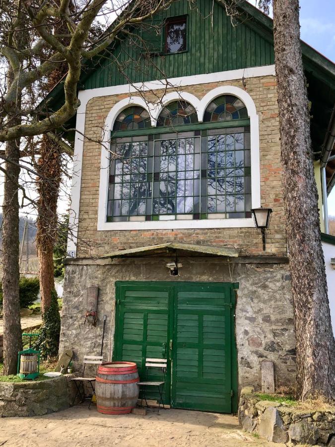Guens Vendeghaz Hotel Szigliget Exterior photo
